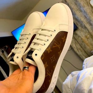 Louis Vuitton tennis shoes size ten. Men’s.